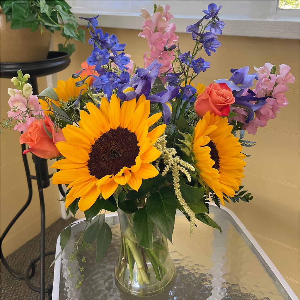 Rays of Life Bouquet –  City Line Florist, New Hyde Park NY